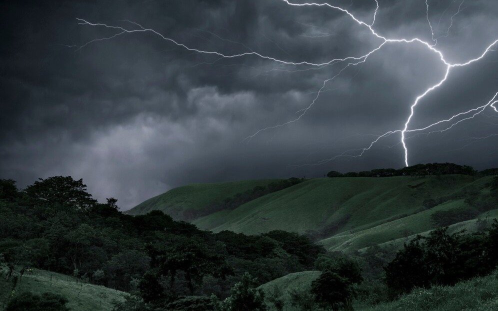 Сильный дождь и гроза: в 16 областях Казахстана объявили штормовое предупреждение
21:57, 18 Май 2025