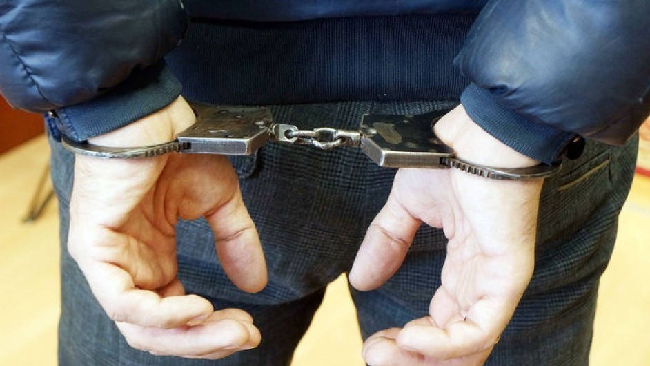 Бишкек милициясынын кайгуулчулары пара алууга шектелүүдө