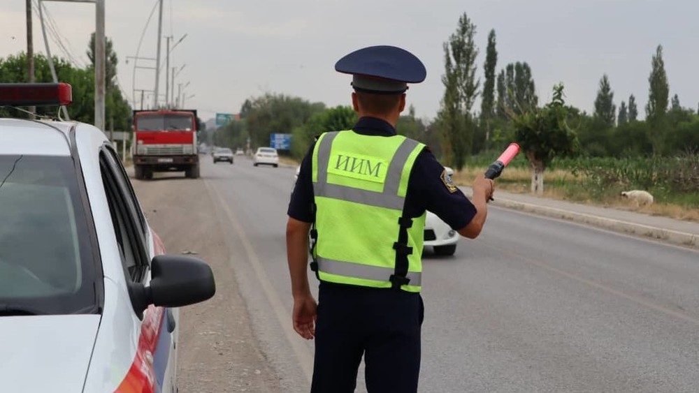 Бишкек—Токмок жолунда «акылдуу» айдоочулар дрондун жардамы менен кармалууда