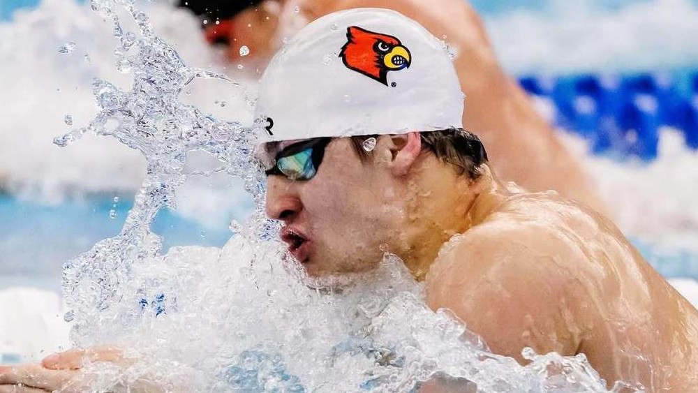 Видео — Денис Петрашовго Америкада жеңиш алып келген жарыш