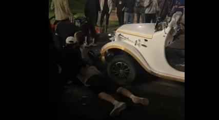 Бишкекте гольф кар менен электр самокаты сүзүштү