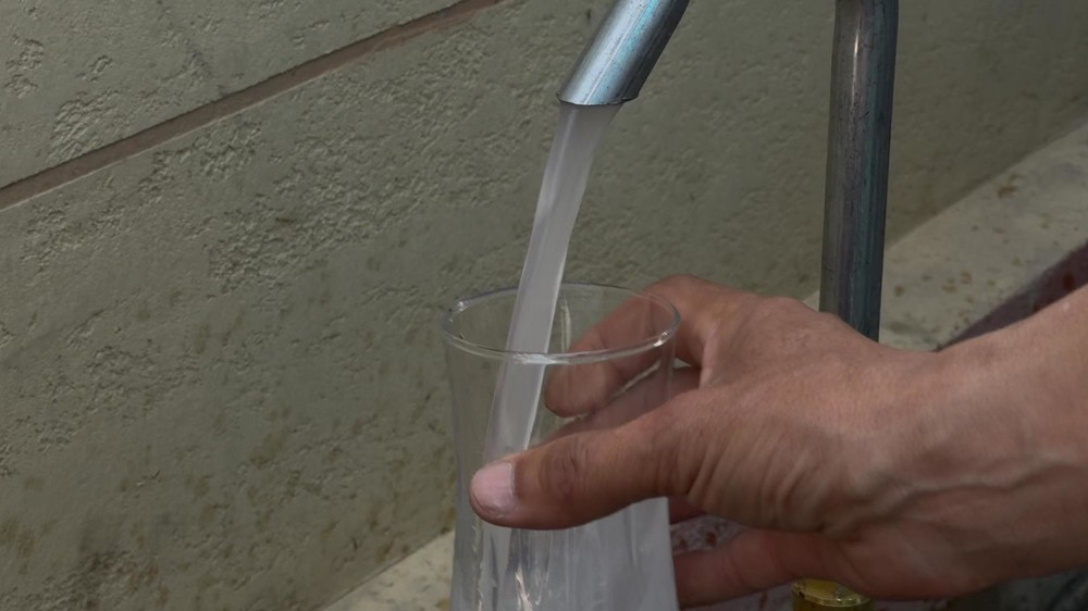 Баткен шаарындагы Токтогул-Олуя конушунда 100гө жакын үй-бүлө таза суу менен камсыз болду