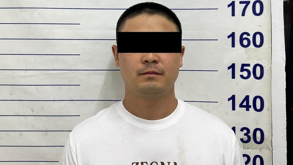 «Аsia Mall» соода борборунда жарылуучу зат бар деп алдаган шектүү колго түшүрүлдү