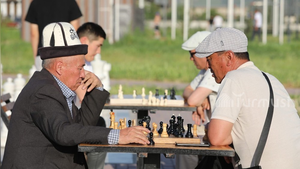 Жалал-Абадда Жеңиштин 80 жылдыгына карата шахмат турнири өттү