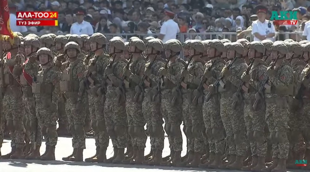 Бишкекте Жеңиштин 80 жылдыгына арналган парад башталды
