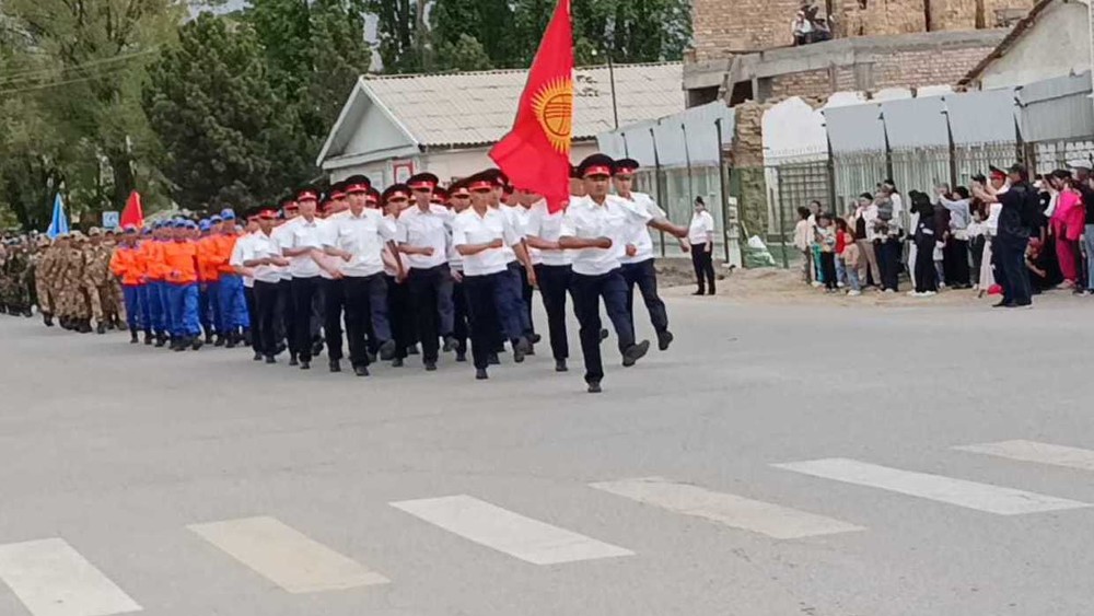 Сүрөт — Кочкор районунда «Өлбөс полк» жүрүшү өттү