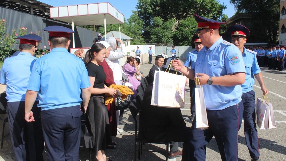 Ош облустук милициясында каза болгон кызматкерлер эскерилди