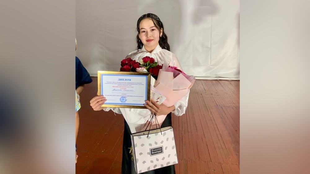 Кара-Көл шаарында «Жылдын мыкты окуучусу — 2025» сынагы өтүп, жеңүүчүлөр аныкталды