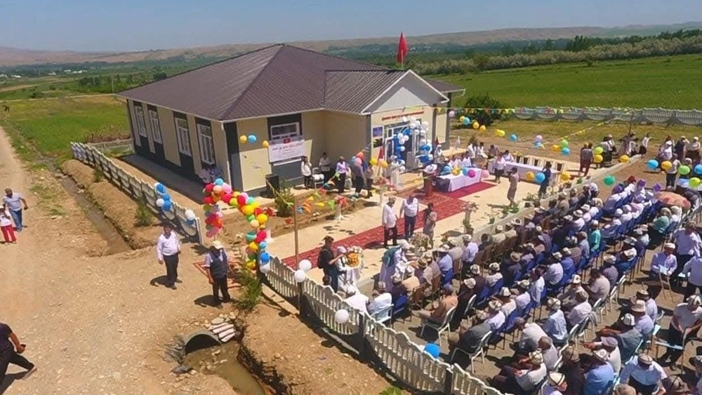 Ноокаттын Борбаш айылында мектеп, ФАП жана мечиттен турган социалдык комплекс курулуп, пайдаланууга берилди