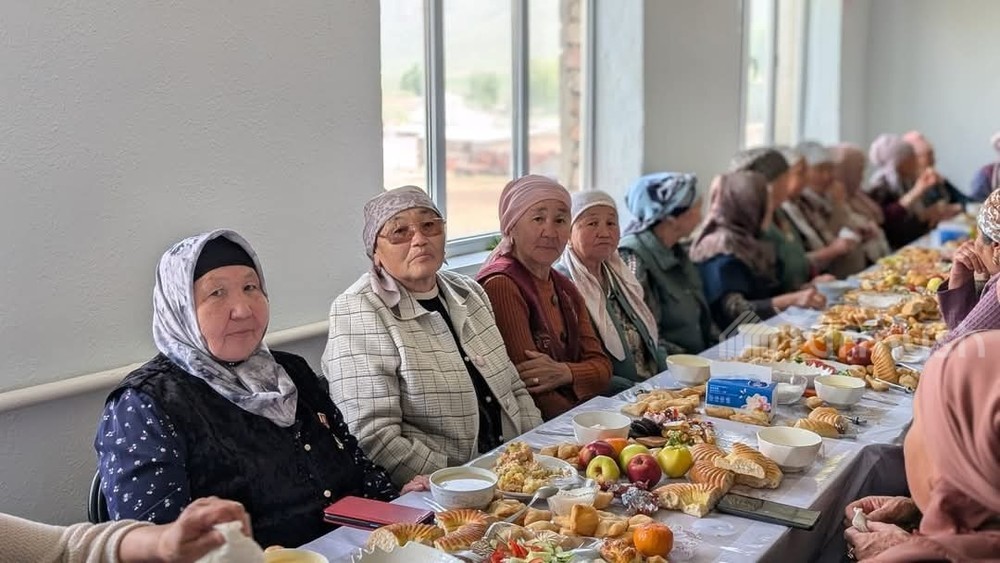 Өзгөндүн Дөң-Булак айыл өкмөтүндө Энелер күнү белгиленди