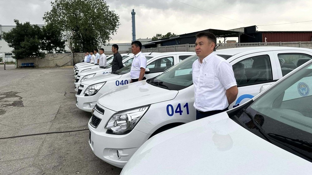 Айдоочулук күбөлүк алуудагы практикалык сынак үчүн жаңы окуу унаалары алынды