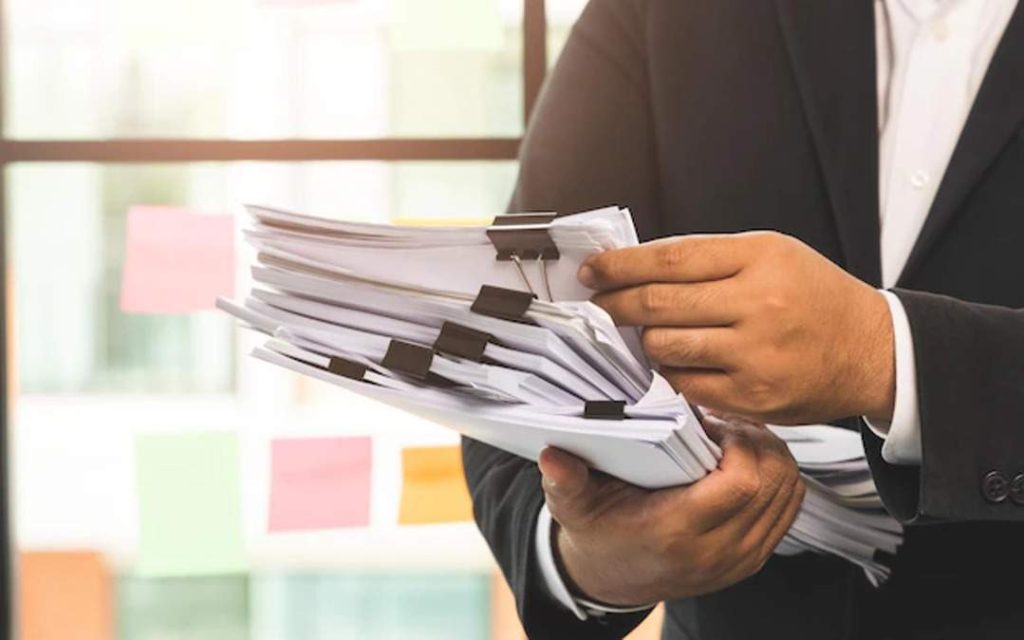 Отредактируйте и перепишите следующий заголовок: Какие нарушения на госслужбе чаще всего совершают в Жамбылской области