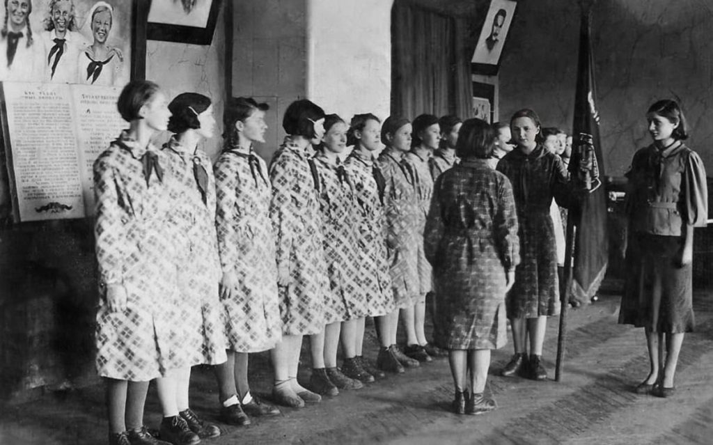 Отредактируйте и перепишите следующий заголовок: ТРК Президента запустил особенный проект