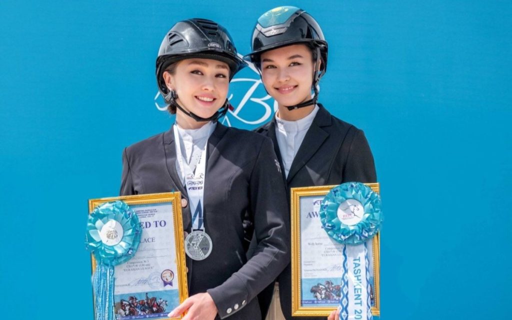 Отредактируйте и перепишите следующий заголовок: Казахстанцы успешно выступили на крупных турнирах в Ташкенте по конному спорту