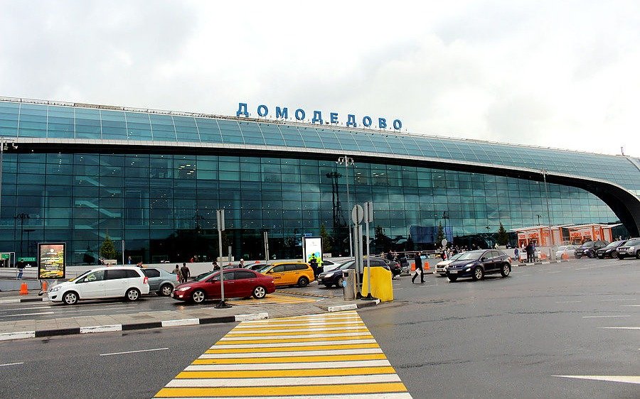 Работу аэропортов Домодедово и Жуковский снова ограничили
