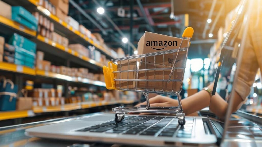 Отредактируйте и перепишите следующий заголовок: Amazon отрицает планы по тарифной маркировке товаров под давлением Белого дома