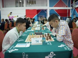 В Таразе стартовала битва умов: 173 шахматиста борются за выход в финал ЧРК