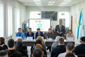 Прокуратура пришла на два завода в Абае: Начались встречи с трудовыми коллективами