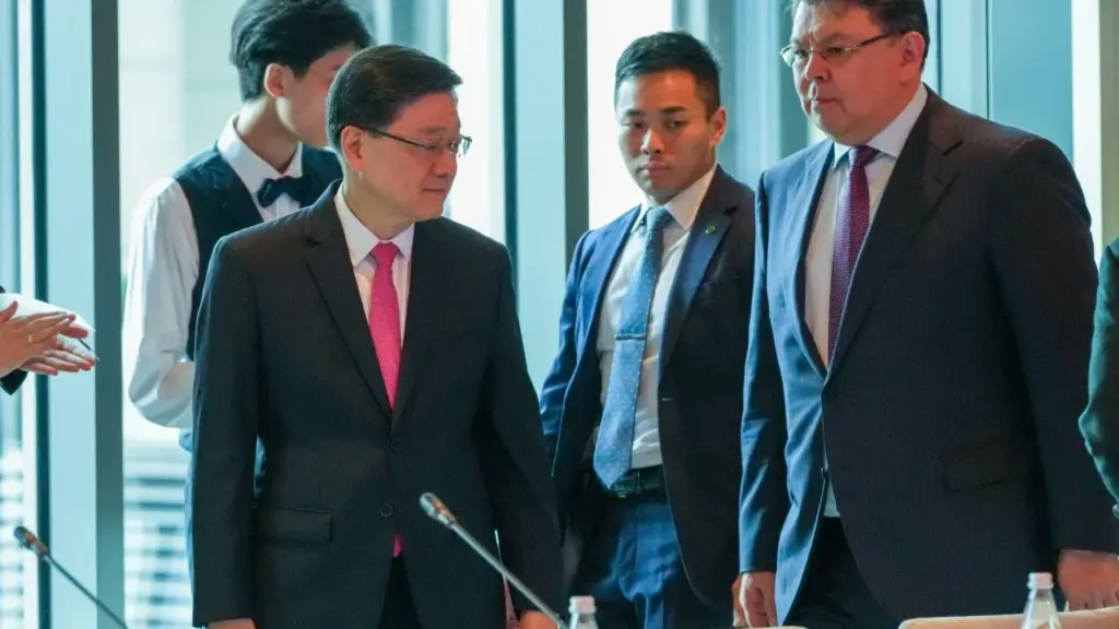Гонконг и Казахстан: сотрудничество в развитии технологического хаба Hong Kong firms sign 6 deals to support Kazakhstan’s new hi-tech, economic hub