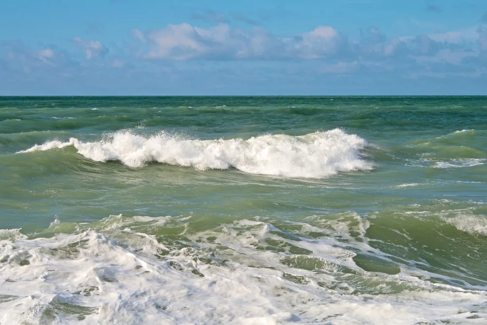 Казахстан направляет миллиарды кубометров воды в Каспийское море Kazakhstan Channels Billions of Cubic Meters Into Caspian Sea