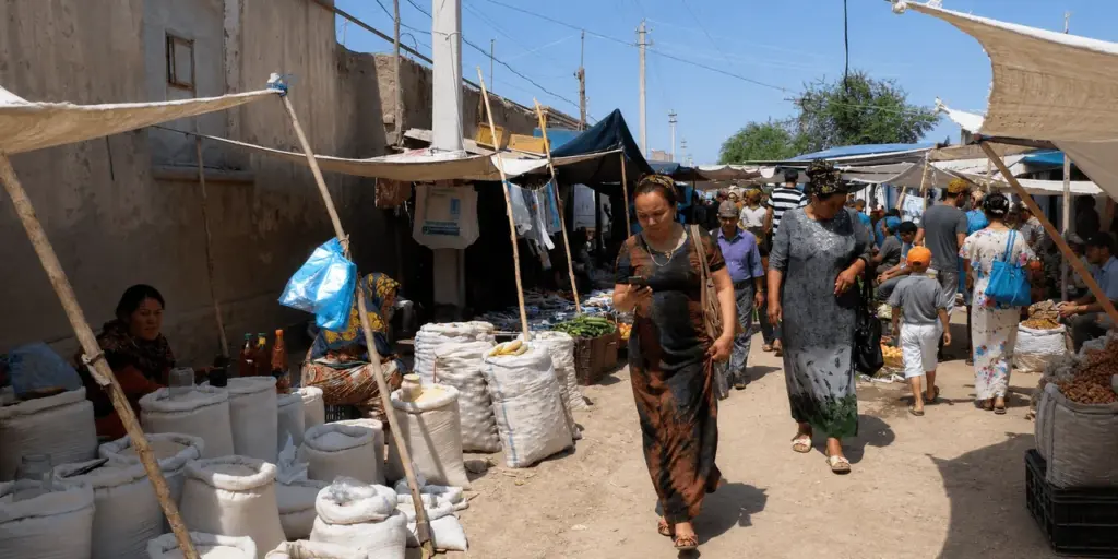 A Signal from Uzbekistan: How Turkmen Border Villages Reach the Outside World