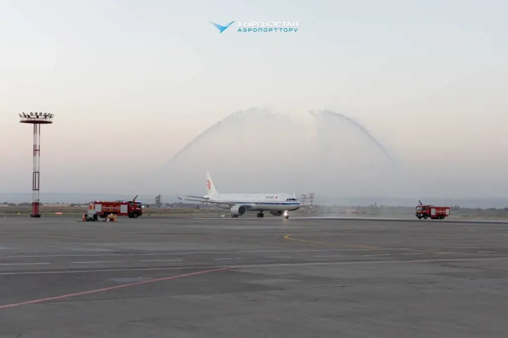 Пекин-Бишкек: новый авиарейс Air China укрепляет связи Кыргызстана… China Launches Beijing-Bishkek Flights as Kyrgyzstan-China Links Grow