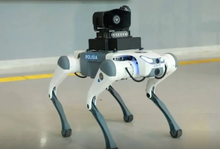 Робот-собака полиции Казахстана: вопросы приватности Kazakhstan Police Robot Dog Raises Privacy Questions
