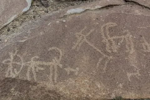 Paleolithic Sites and Pamir Petroglyphs Added to Tajikistan UNESCO Tentative List