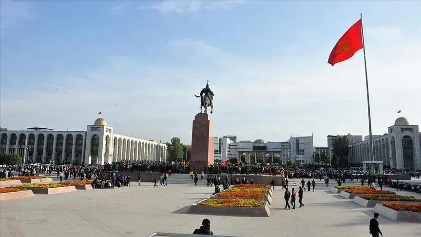 Kyrgyz parliament adopts draft resolution on holding presidential vote on Jan. 27