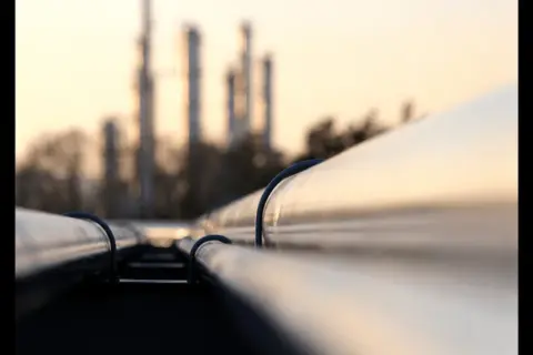 Uzbekistan Confirms Cancellation of Saneg Oil Licenses