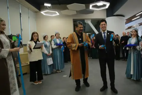 KAU-да Республика күніне орай этнофотокөрме ашылды