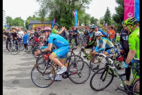 Kazakh Cyclists Sweep UCI Asia Tour Podium for First Time