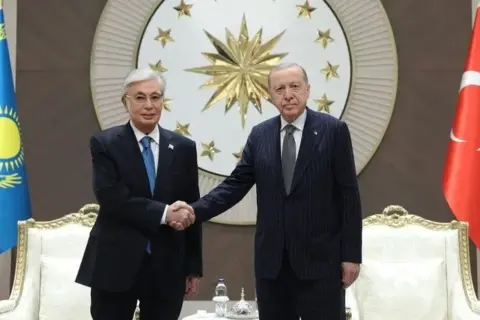 Turkish President Erdogan welcomes Kazakh counterpart Tokayev
