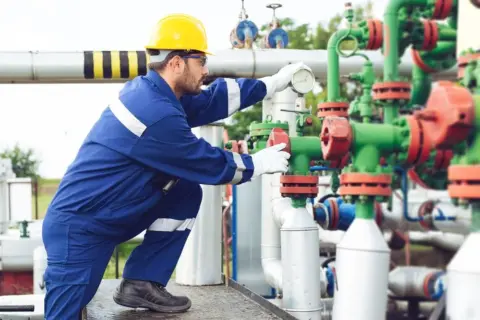 Uzbekistan Gas Exports Fall 35% as Imports Rise