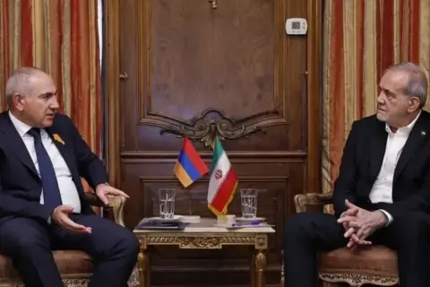 Armenian premier, Iranian president discuss bilateral ties